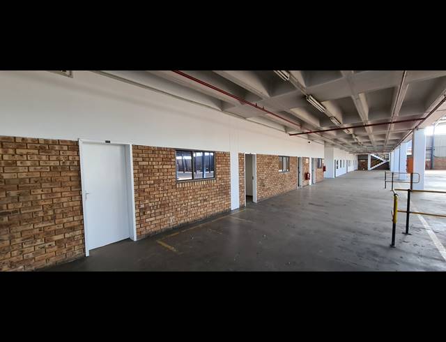 9,000M² WAREHOUSE TO LET IN MEADOWDALE